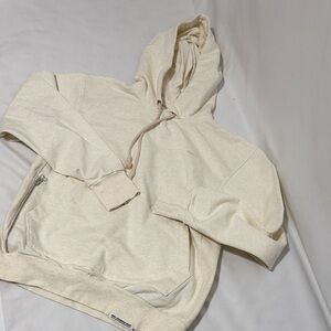 Nike Standard Issue cream Sweatshirt